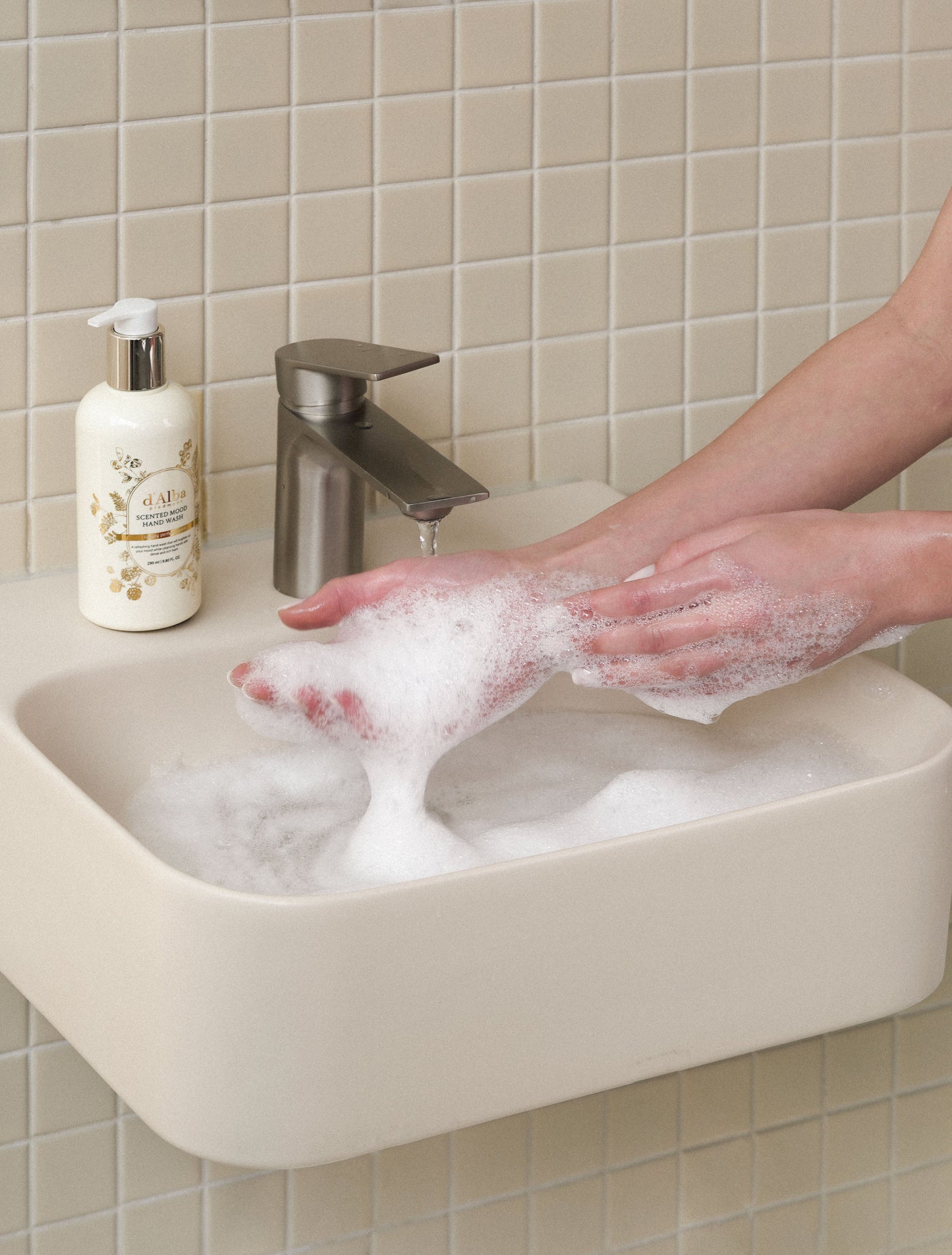 D'ALBA Scented Mood Hand Wash 290ml - DODOSKIN