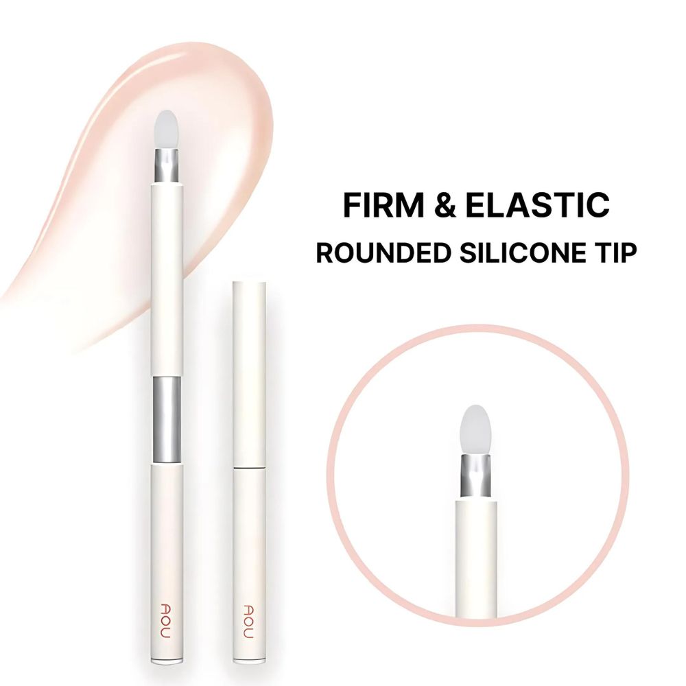 The silicone tip allows for smooth application without absorbing product, ensuring minimal waste and easy cleanup.