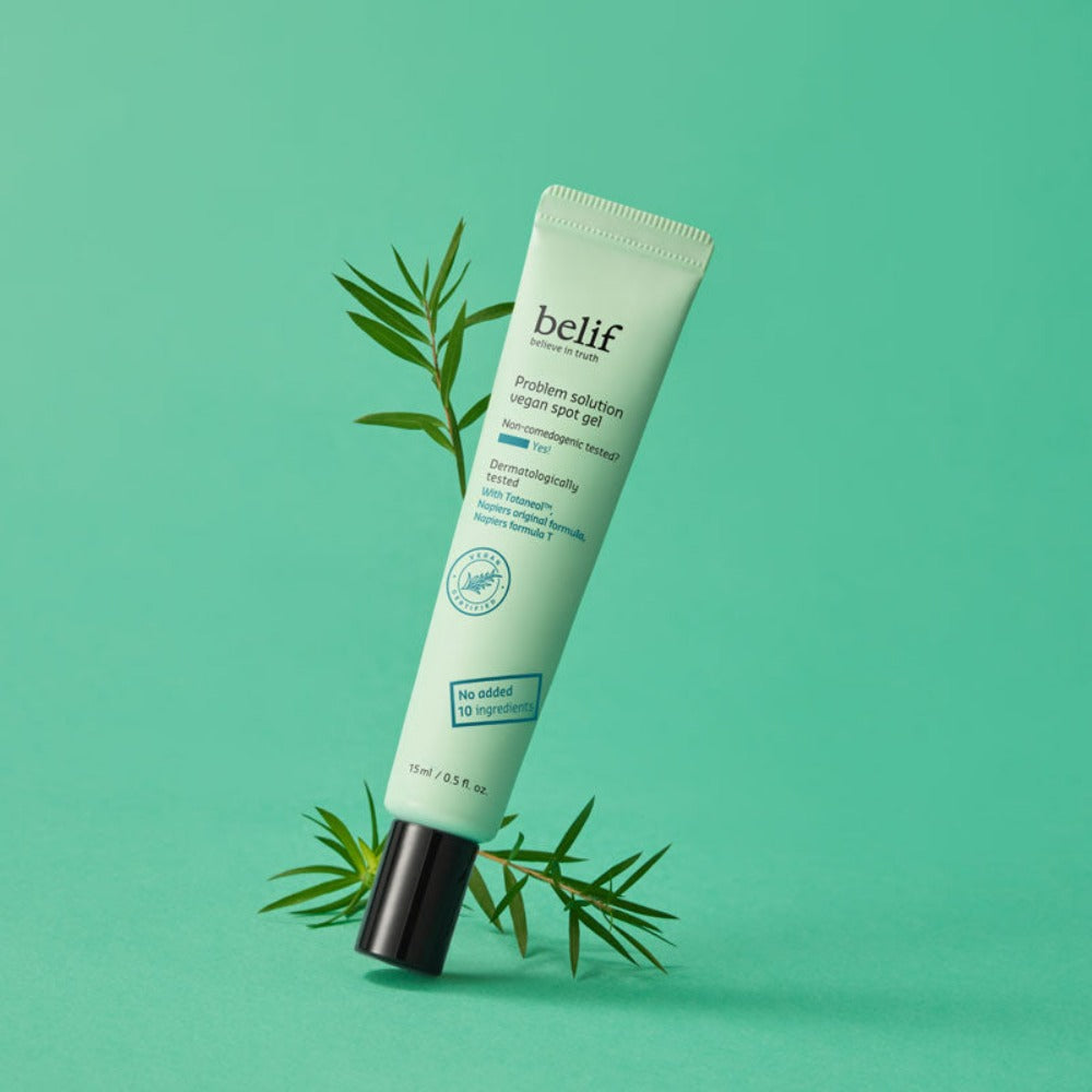 A lightweight gel that absorbs quickly into the skin, making it easy to use and effective.