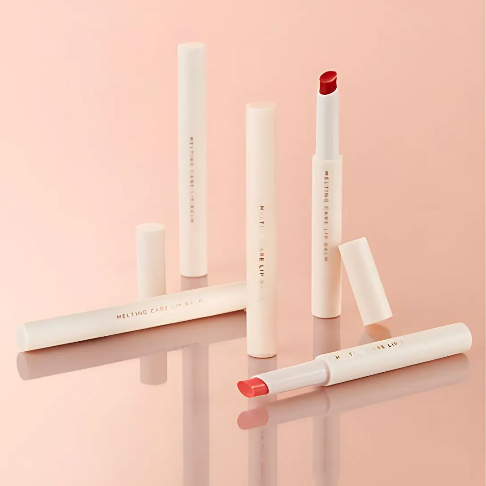 The balm’s creamy, lightweight texture ensures a comfortable, non-sticky feel, making it ideal for everyday wear.