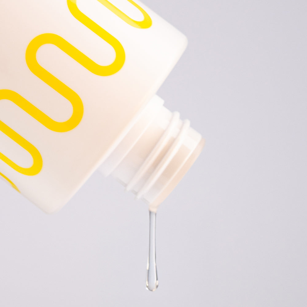 COMMONLABS Vitamin C Brightening Peeling Toner 200ml