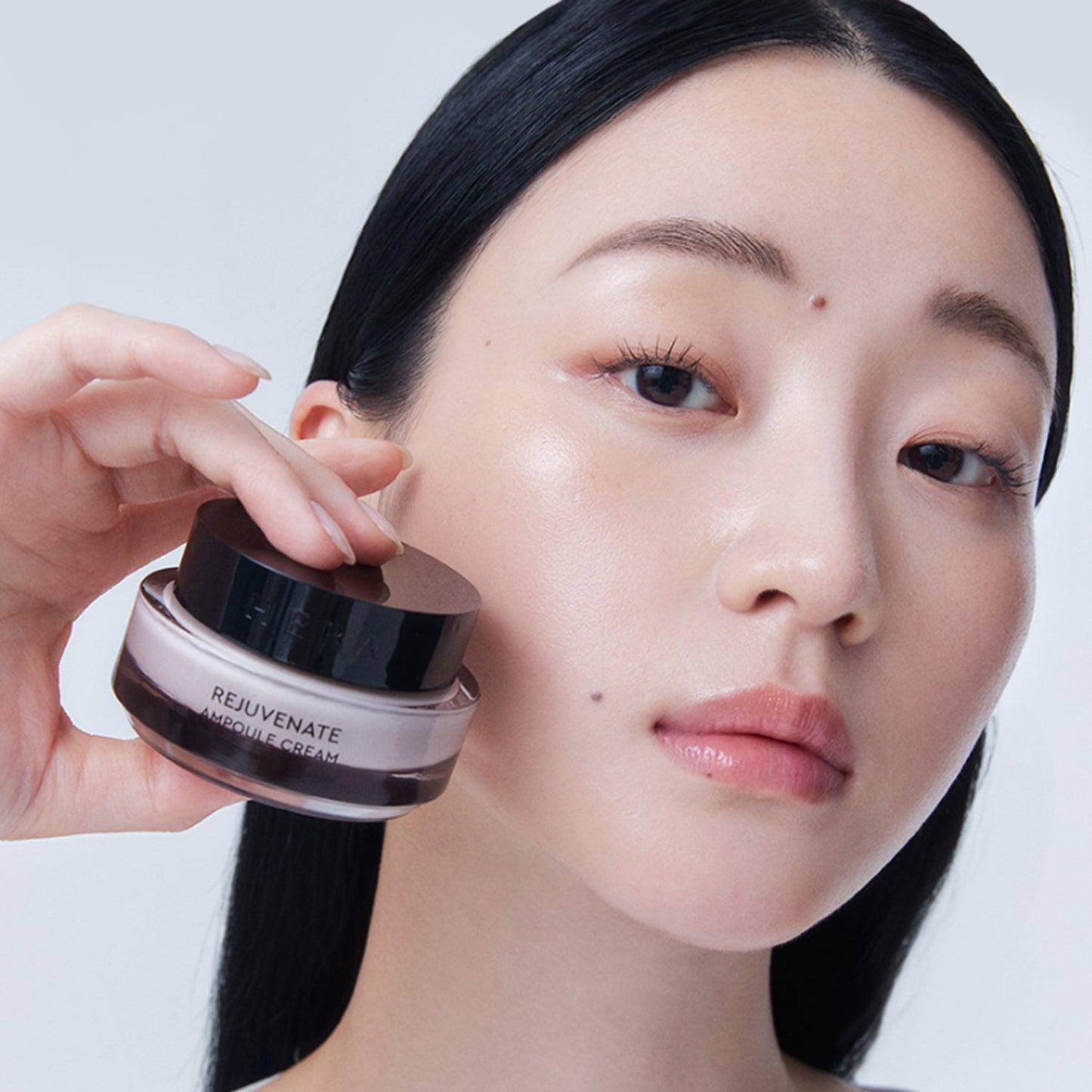 HERA Rejuvenate Ampoule Cream 50ml