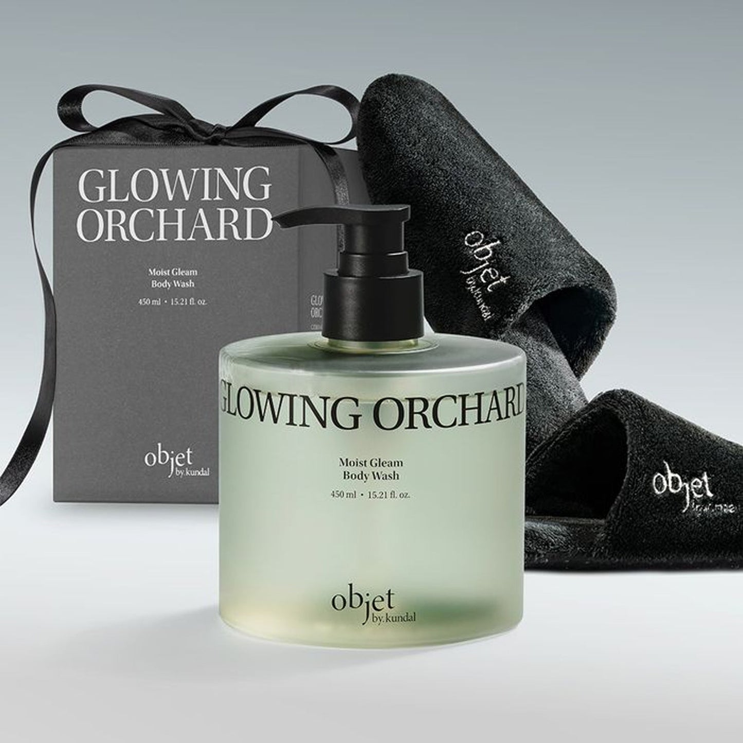 Objet by KUNDAL Moist Gleam Body Wash 450ml & Room Slippers Set