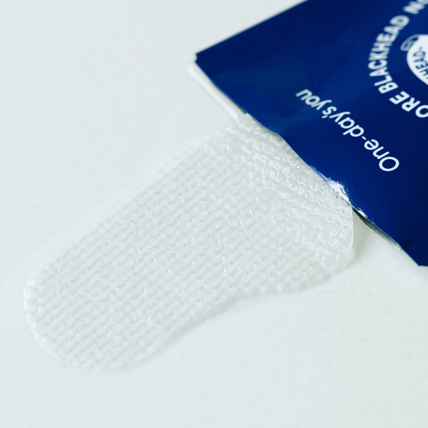 One-day's P.Z Ssoc No More Blackhead Nose Pack, 2g per unit, five packs included for effective blackhead treatment.