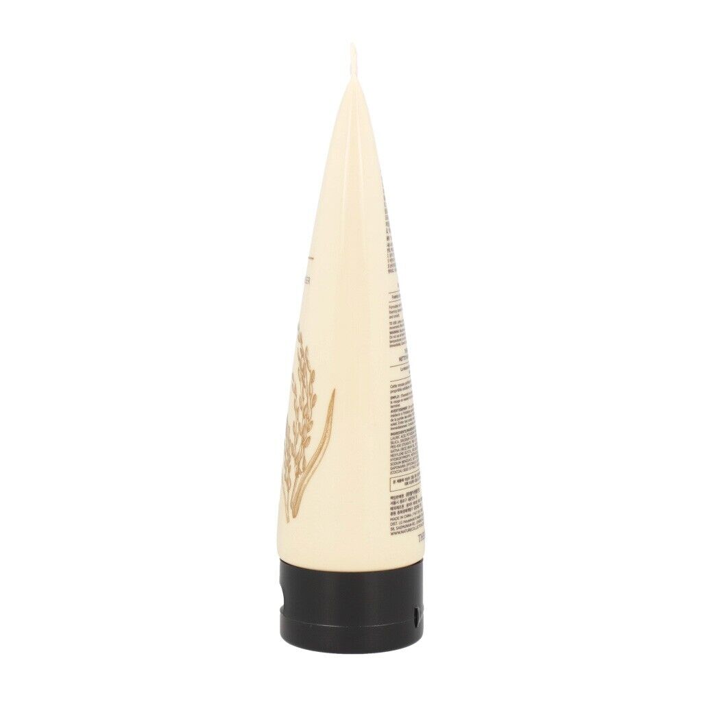 Enriched with rice bran extract, known for its brightening and nourishing properties.