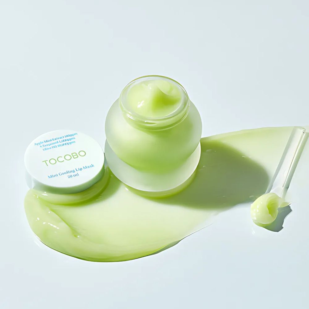 Formulated to be used as an overnight mask or a daily lip treatment, the Collagen Boosting Lip Mask provides intense hydration and helps repair damaged lips by locking in moisture.