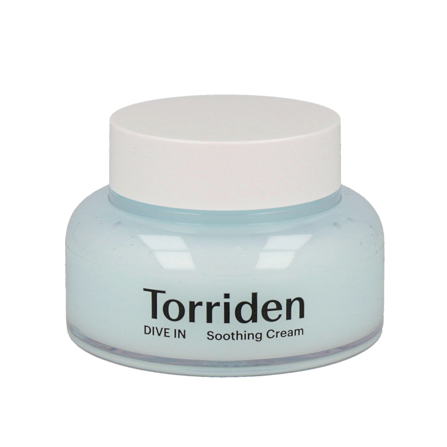 Contains low molecular weight hyaluronic acid to penetrate deeply into the skin, providing intense hydration and plumping.