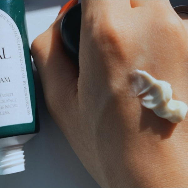 W.DRESSROOM Life Hand Cream Love Santal 50ml