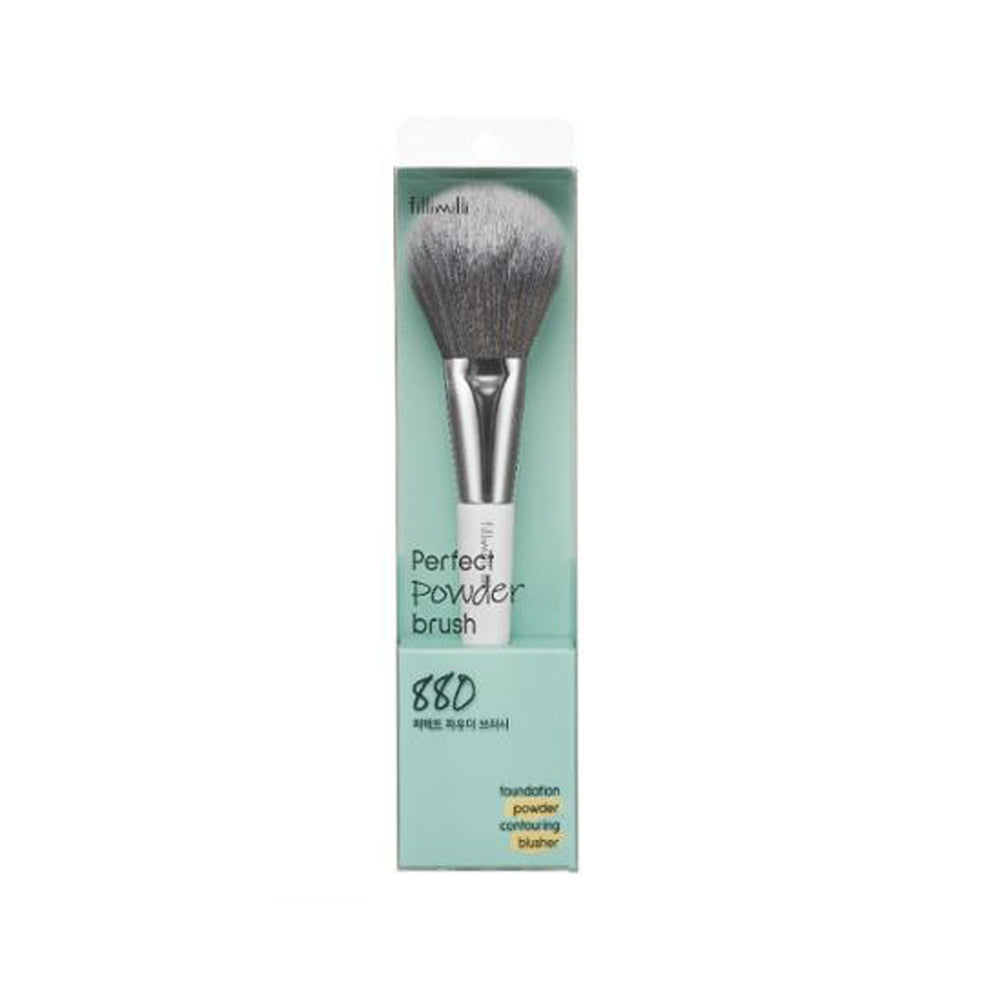 The brush’s shape allows for even coverage and seamless blending, ensuring a smooth and natural finish.