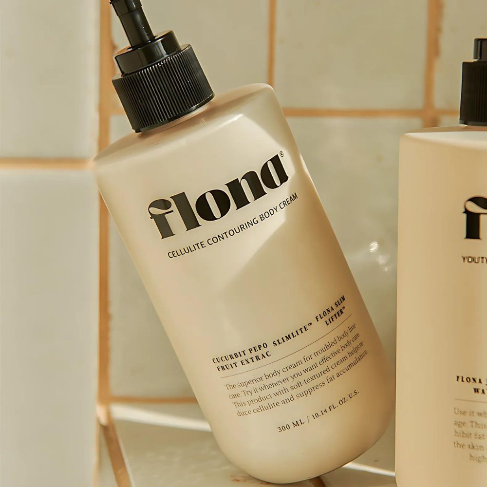The lightweight, non-greasy formula absorbs quickly, allowing you to incorporate it seamlessly into your daily routine.