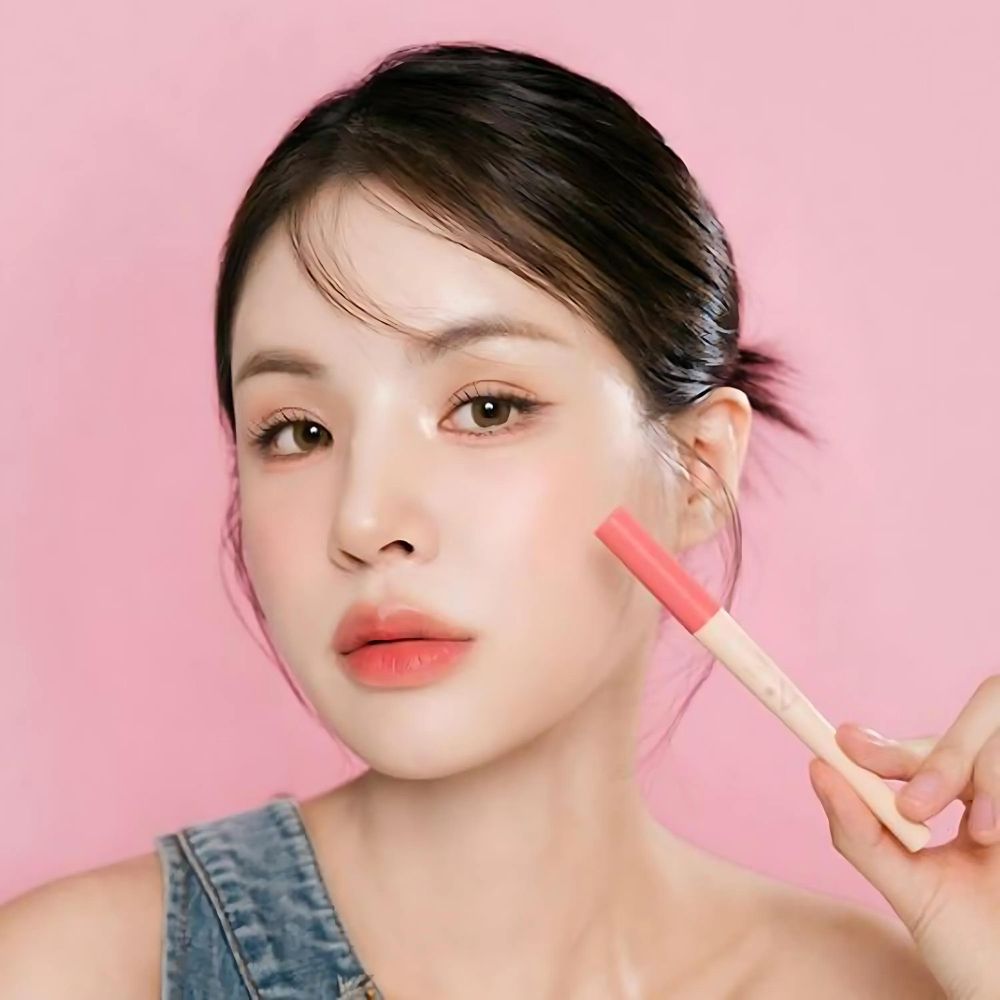 Achieve the perfect 'aegyo-sal' look with the nobev Aegyo-sal Maker Under Eye Master, available in 10 stunning colors.