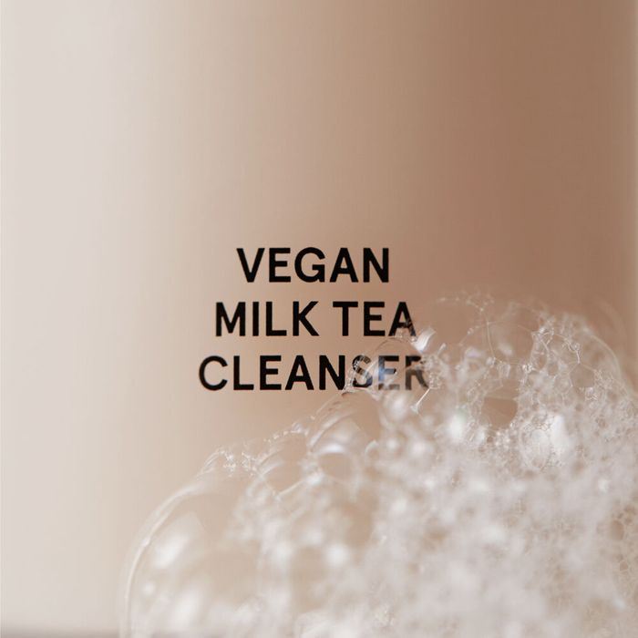 simply works SESU Vegan Milk Tea Cleanser 120ml