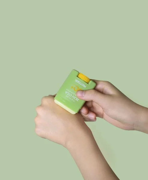 Pretty skin The Pure Jeju Cica Sebum Sun Stick 18g SPF50+ PA++++ - DODOSKIN