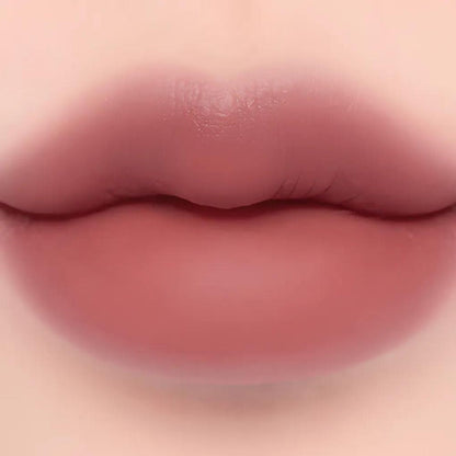 Laka Bulky Matte Lipstick 4g in 402 To Rose Shade.