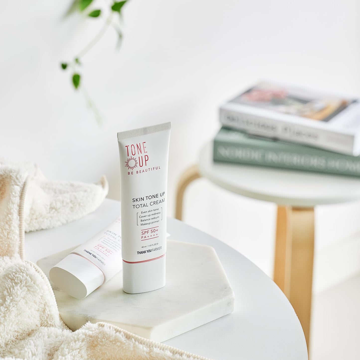 (Matthew검수) THANK YOU FARMER  Skin Tone Up Total Cream SPF50+ PA++++ 40ml - DODOSKIN