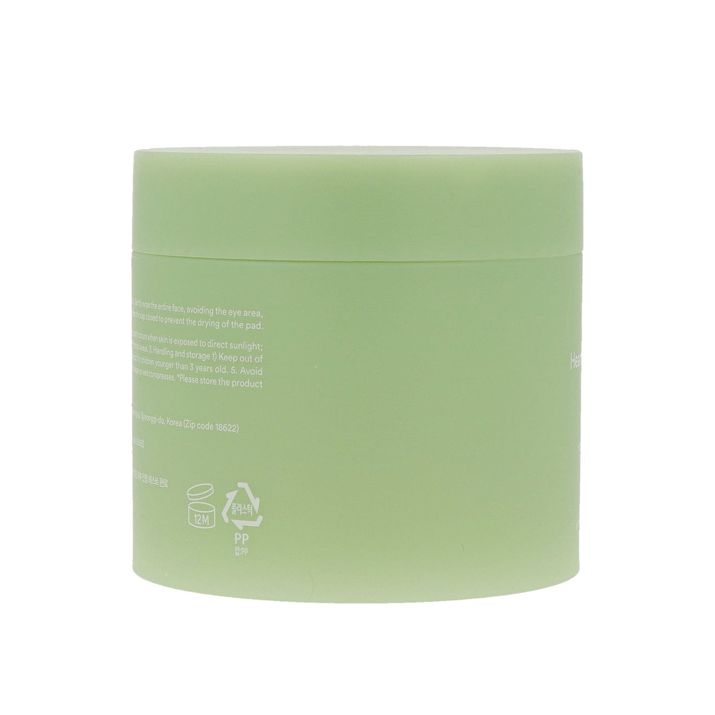 These soothing spot pads are enriched with heartleaf extract to calm irritated skin