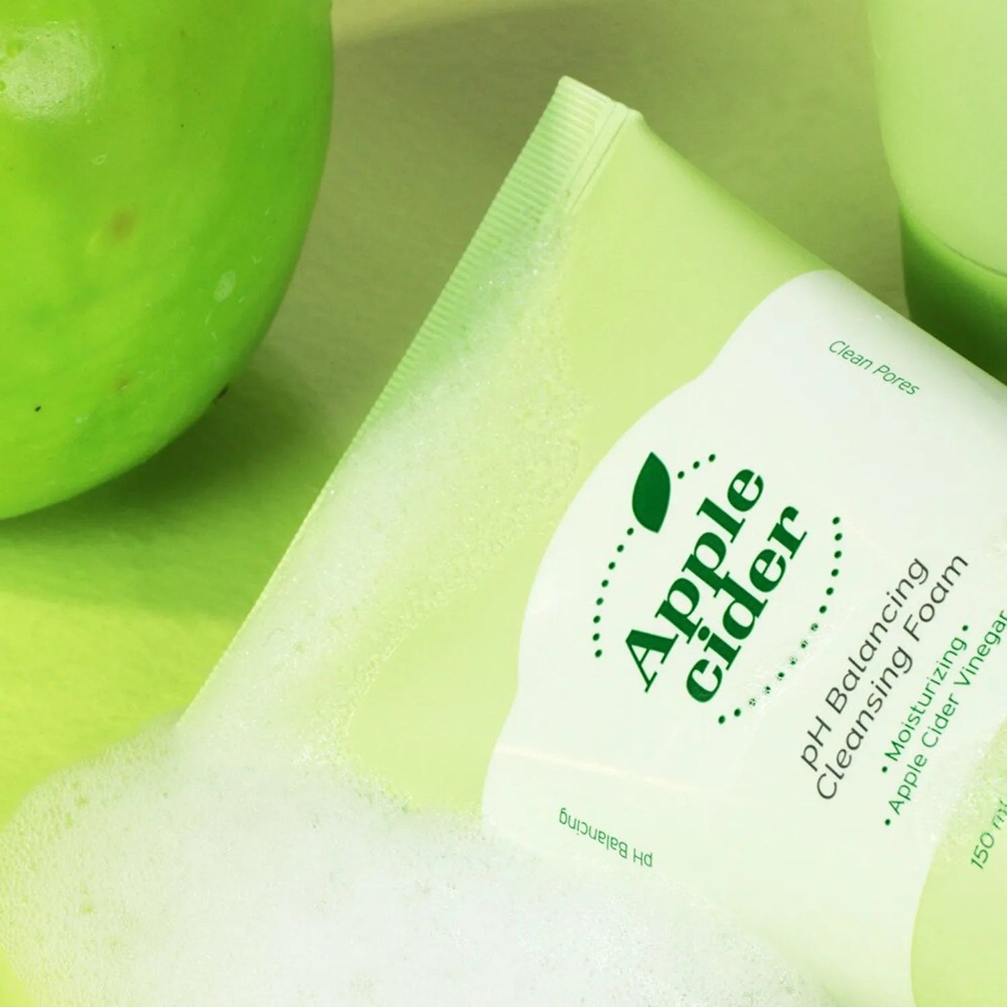 Ariul Apple Cider pH Balancing Cleansing Foam 150ml