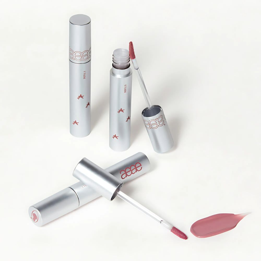 Available in two stylish shades, this fixing tint offers a high-pigment formula that adheres smoothly to your lips, delivering intense, vibrant color with a matte finish.