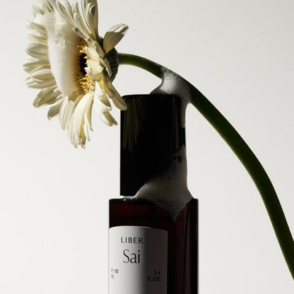 Enriched with premium fragrance notes, this fabric perfume not only imparts a pleasant aroma but also helps to eliminate unwanted odors, leaving your clothes and linens smelling fresh and clean.