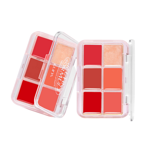 LUNA Melting Formula Lip Palette with 10.2g of vibrant shades for a smooth, blendable lip look. Perfect for any occasion!