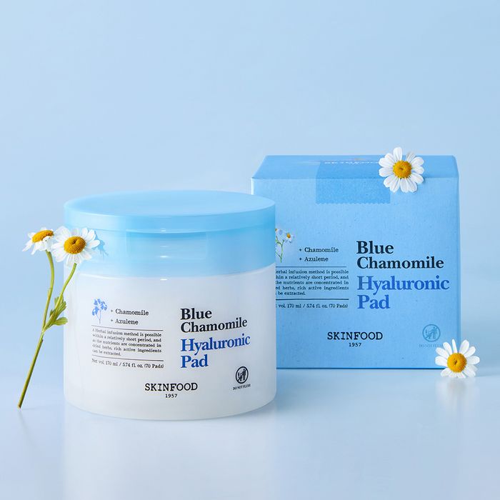 SKINFOOD Blue Chamomile Hyaluronic Pads 170ml (70 Sheets)