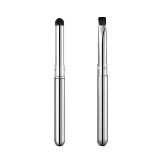Discover the versatility of the STUDIO17 Portable Lip Brush, available in two types. 