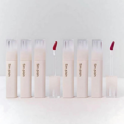 This lip tint combines intense hydration with vibrant color, leaving your lips looking full, plump, and naturally dewy. 