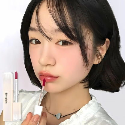 The hydrating formula ensures long-lasting comfort, leaving your lips feeling moisturized without any sticky residue. 