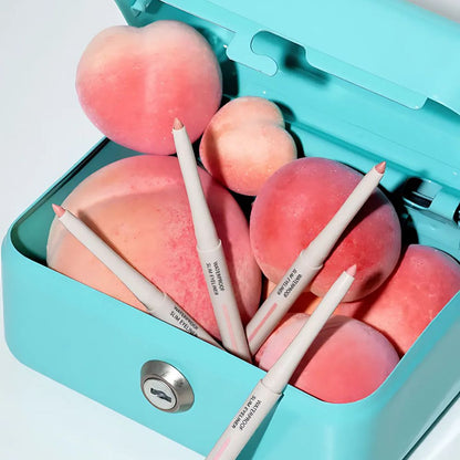 Ideal for both beginners and makeup pros, the TOOQ Eye Extender delivers intense, rich color that stays vibrant all day.