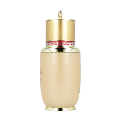 The history of whoo Bichup Self-Generating Anti-Aging Essence 50ml -Provides deep hydration and nourishment, keeping the skin moisturized and healthy.