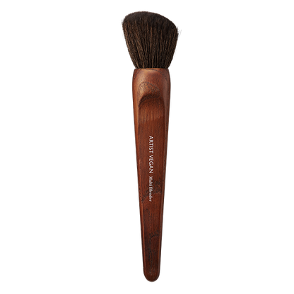 Stay ahead of the curve with this vegan brush set featuring 11 unique types.