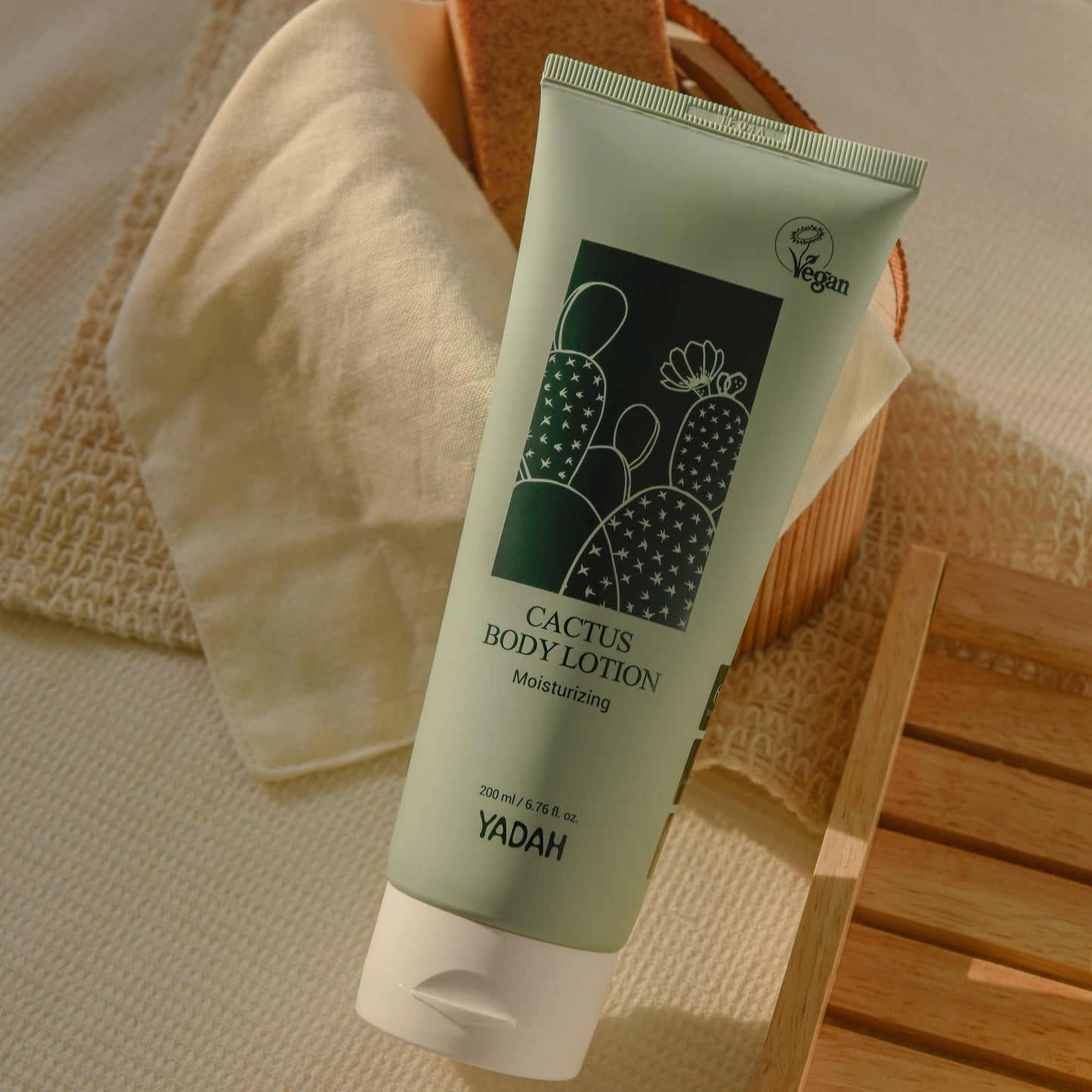 YADAH After Shower Moisture Care Set (Body Wash 900ml + Body Lotion 200ml)