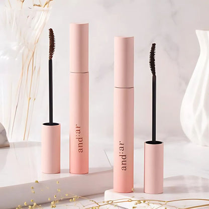 The 3-in-1 formula enhances volume, holds curl, and defines lashes without clumping.