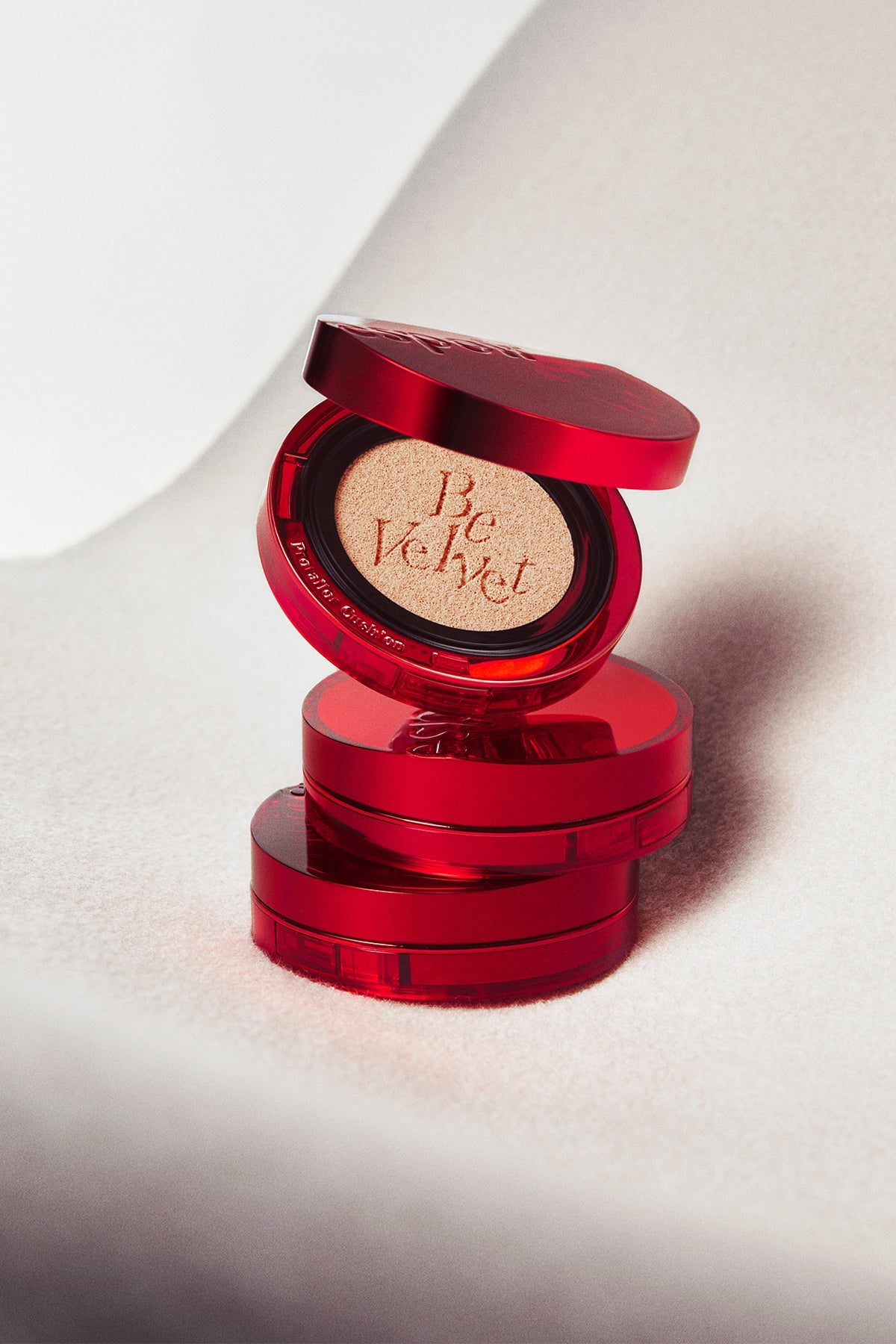 A set of 2 espoir Pro Tailor Be Velvet Cover Cushion with 5 colors, 13g each.